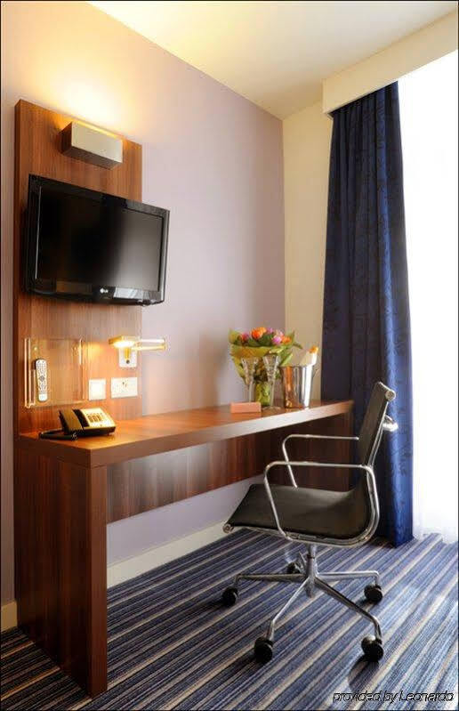 Holiday Inn Express Liverpool Hoylake, An Ihg Hotel Екстериор снимка